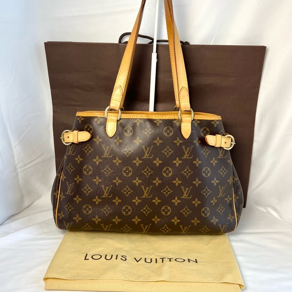 Auth. Louis Vuitton Batignolles Horizontal Monogram Shoulder Bag with Dust Bag - Picture 3 of 17